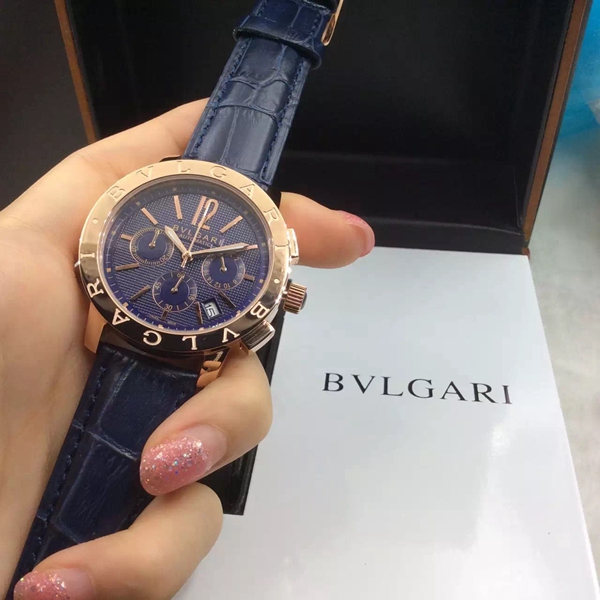 ブルガリ時計正面デザイン